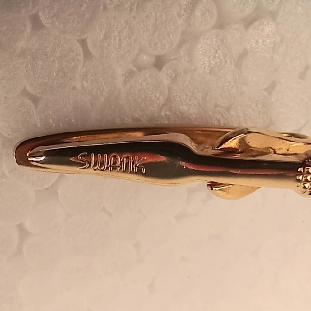 SWANK Cufflinks Tie Bar / Clip Vintage Classic Brushed Pattern Gold 